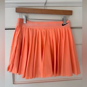 Nike Women's Vibrant Coral Tennis Skirt Size M